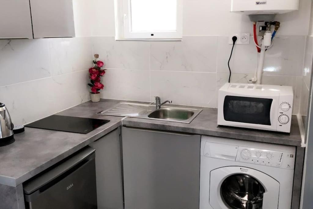 Studios Moderne Et Spacieux Morieres-les-Avignon Eksteriør bilde